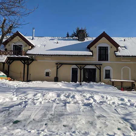 Luxe Hertvikovice Gæstehus
